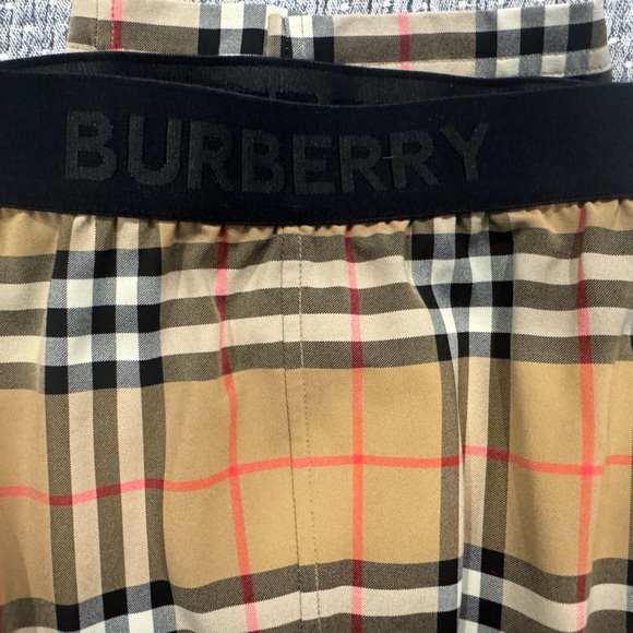 Burberry Women's Plaid Leggings - Tan, Black, Red - Picture 1 of 3